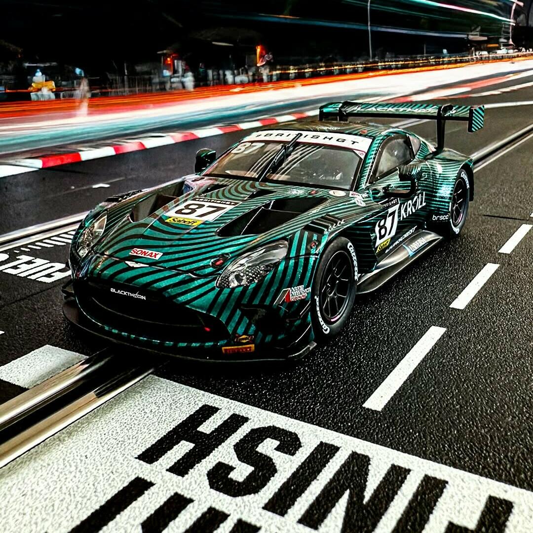 Evolution-Digital 132 Front axle and rear axle for 27557, 30820