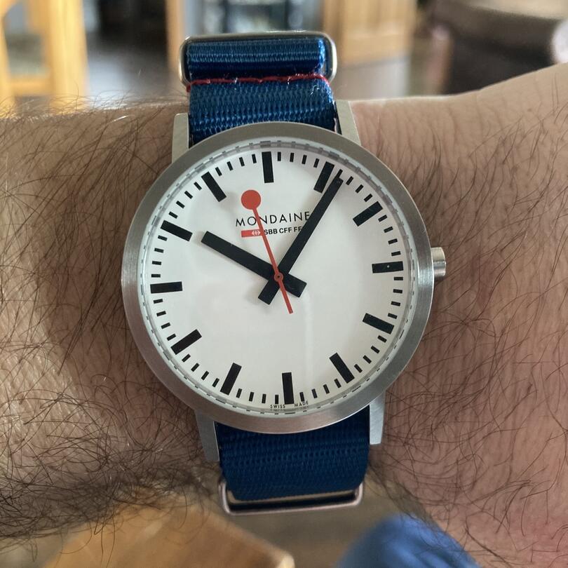 Mondaine backlight review clearance