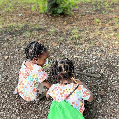 Kids Outdoor Toy - Bug Hunting Kit base