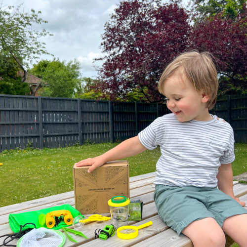 Kids Outdoor Toy - Bug Hunting Kit base