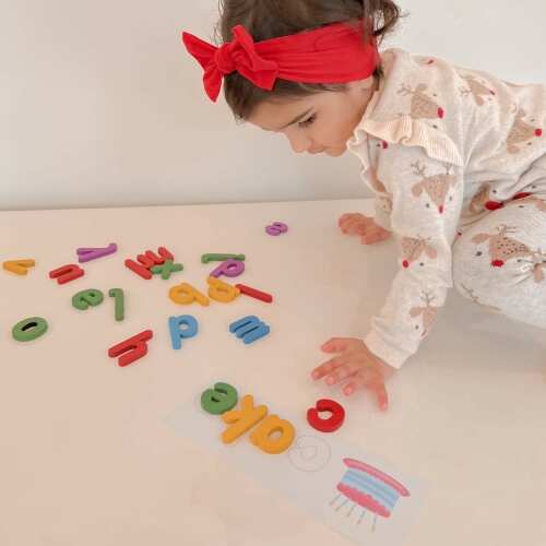 Kids' Spelling Game - Wooden Letters & Word Cards