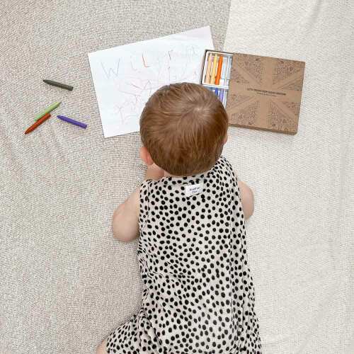 Kids Arts and Crafts - Toddlers Crayons base