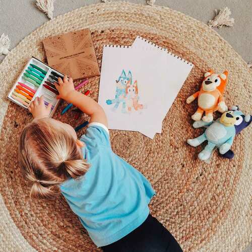Kids Arts and Crafts - Toddlers Crayons base