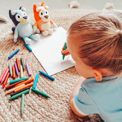 Kids Arts and Crafts - Toddlers Crayons base