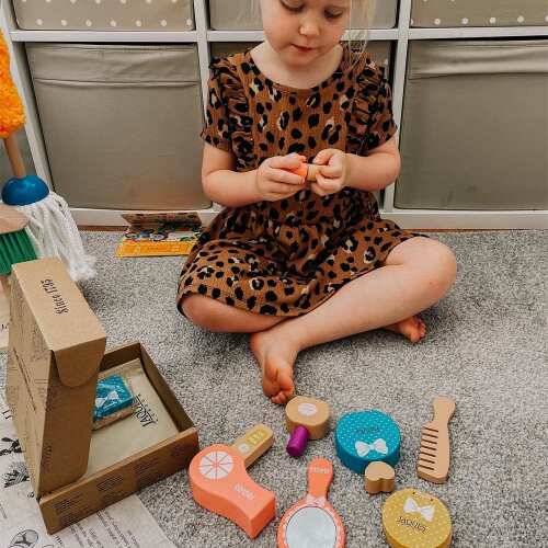 Wooden Makeup Set - Toy Make Up base