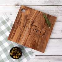 Read Personalised Favours Reviews