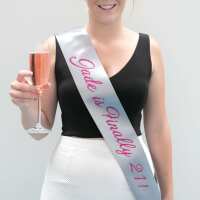 Read Personalised Favours Reviews
