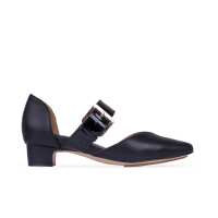 Read Bared Footwear Reviews