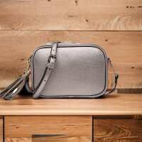 Read JULIA ROSE Reviews