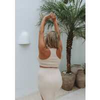 Read Mirah Maja Reviews