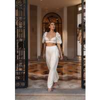 Read Mirah Maja Reviews