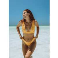 Read Mirah Maja Reviews