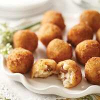 Read Chesapeake Crab Cakes & More Reviews
