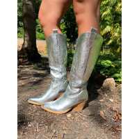 Read HL London Reviews