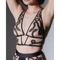 Read Thistle and Spire Reviews