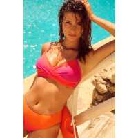 Read Sunseeker Swimwear Reviews