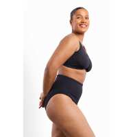 Read Sunseeker Swimwear Reviews