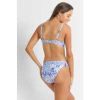 Read Sunseeker Swimwear Reviews
