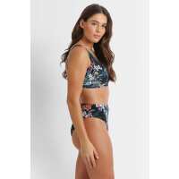 Read Sunseeker Swimwear Reviews