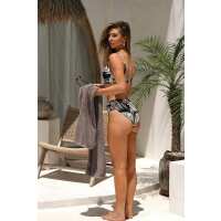 Read Sunseeker Swimwear Reviews