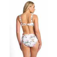 Read Sunseeker Swimwear Reviews
