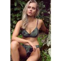 Read Sunseeker Swimwear Reviews