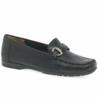 Read Charles Clinkard Reviews