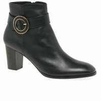 Read Charles Clinkard Reviews