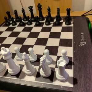 Playing on Chess.com with a Physical Chess Board! (ChessUp) 