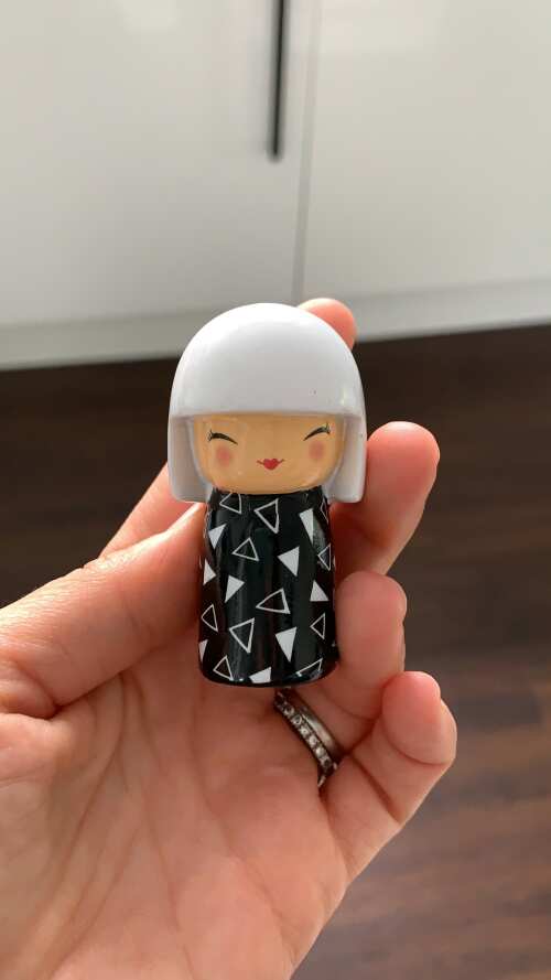 Skincity kokeshi hotsell