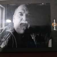 Bobby Berk - The Simple Staircase - Black (Left)