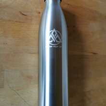 Überprüfen Sie das Bild - Edelstahl Trinkflasche - Thermosflasche Stainless Steel / 1000ml