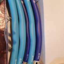 Überprüfen Sie das Bild - HULA HOOP REIFEN - ERWACHSENE - 8TEILIG - 1,5KG Dark-Light Blue