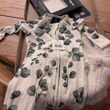 Review Image - Feathers Large Muslin Blanket