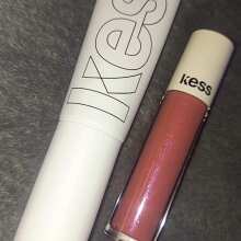 Überprüfen Sie das Bild - SPF Lip Gloss Warm Sands | Limited Edition