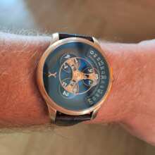 Review Image - Triptych Automatic Wandering Hour Rose Gold Ocean