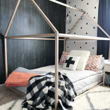 Review Image - Black Wooden Boards Wallpaper