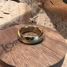 Anillo El Señor De Los Anillos De Carburo De Tungsteno - Grabado Láser Sindarin, Chapado Oro 18k
