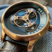 Review Image - Triptych Automatic Wandering Hour Rose Gold Ocean