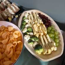 Review Image - Large 14"x10" (35x25cm) Oval Palm Serving Trays