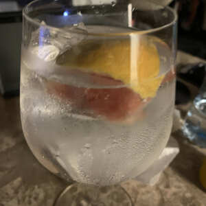 The Gin box Shop 5 star review on 4th April 2020