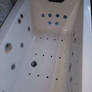 Luna Spas 5 star review on 25th March 2022