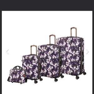 IT LUGGAGE 5 star review on 21st April 2024