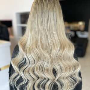 SimplyHair 5 star review on 9th October 2023