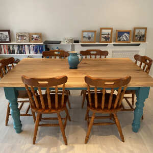 Farmhouse Table Company 5 star review on 5th October 2021