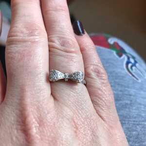 Chisholm hunter hot sale diamond rings