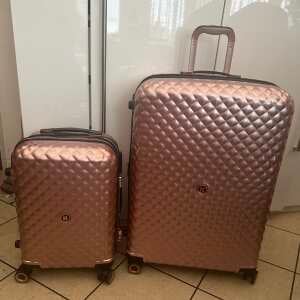 IT LUGGAGE Reviews Read 2 793 Genuine Customer Reviews