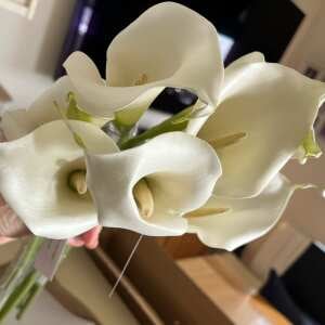 Review Image - Artificial White Calla Lily Wedding Arrangement Bridesmaid