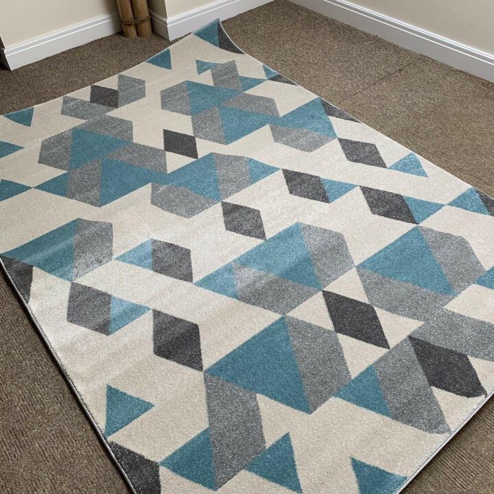Modern Rugs UK 4 star review on 21st July 2019