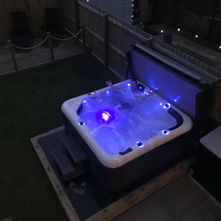 THEHOTTUBWAREHOUSE.CO.UK 5 star review on 8th May 2019